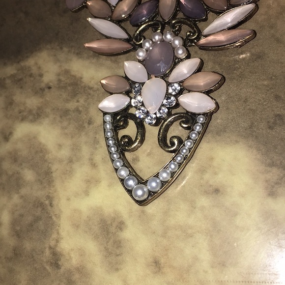 Statement Necklace - Picture 3 of 4